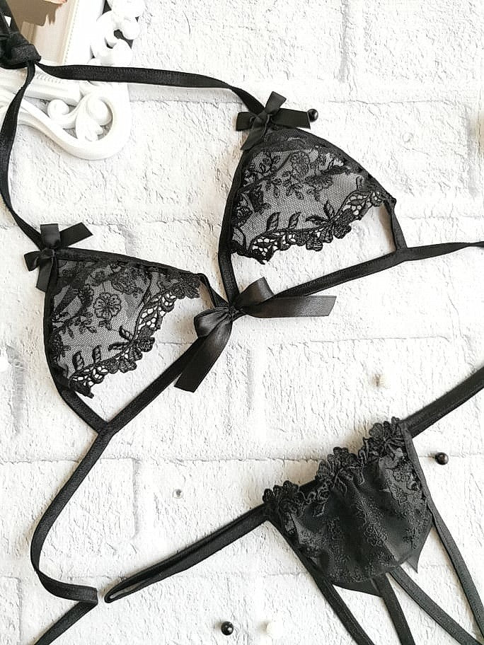 Bridal Lingerie Set: Bra and Open Lingerie Set: Bra and Thong