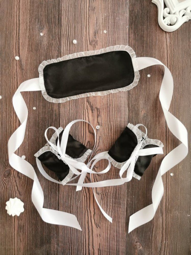 Erotic Satin Bondage Set – Handcuffs & Blindfold