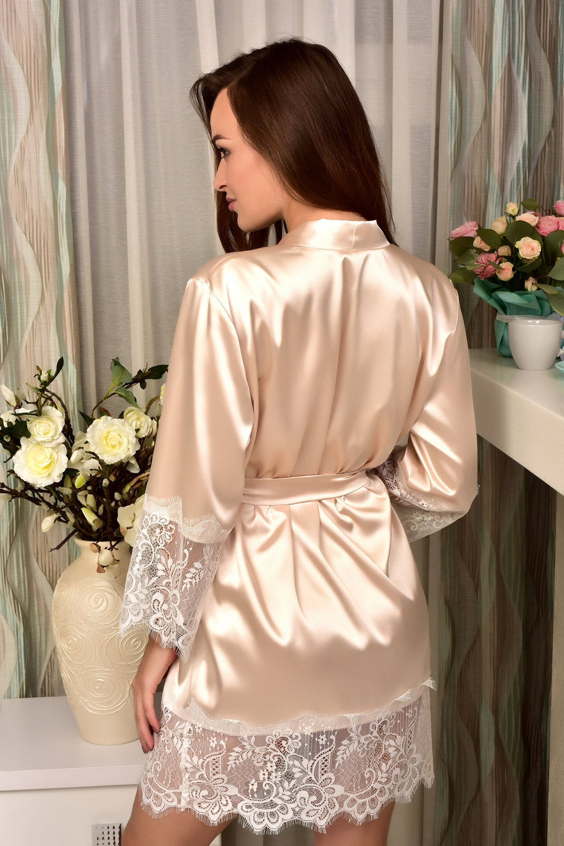 Short champagne bridal robe with floral lace sleeves - Back Detail