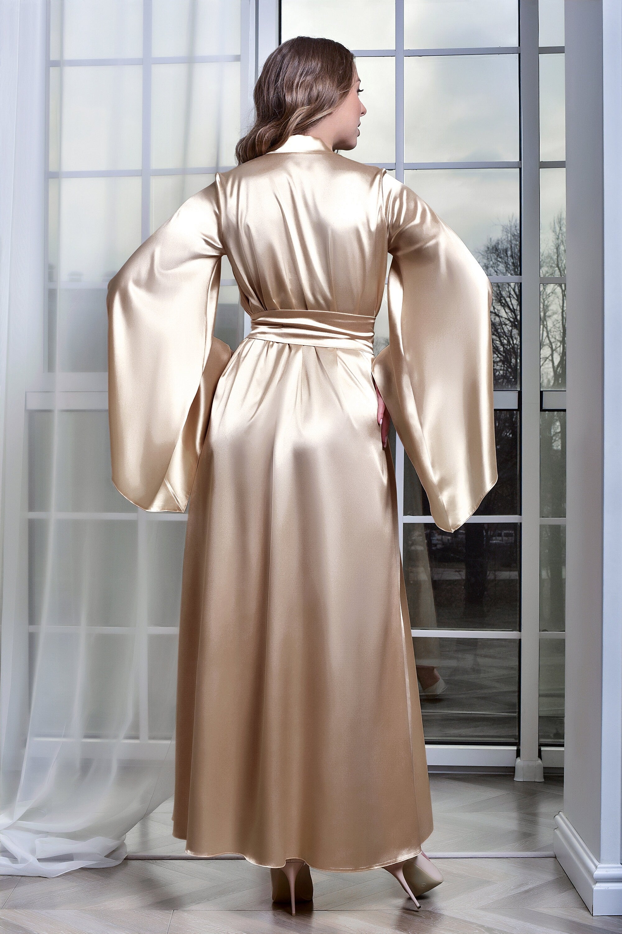 Neutral satin robe with wide sleeves
