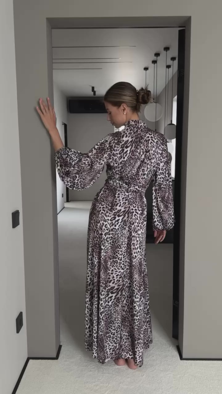 Leopard print robe dressing gown - video product 1