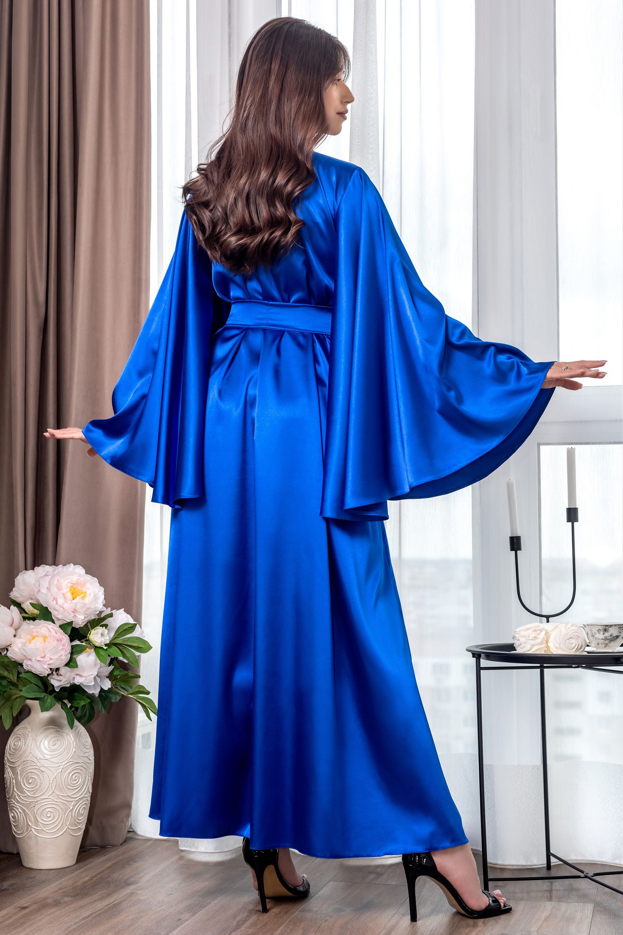 Royal blue satin robe for bridal morning and gifting