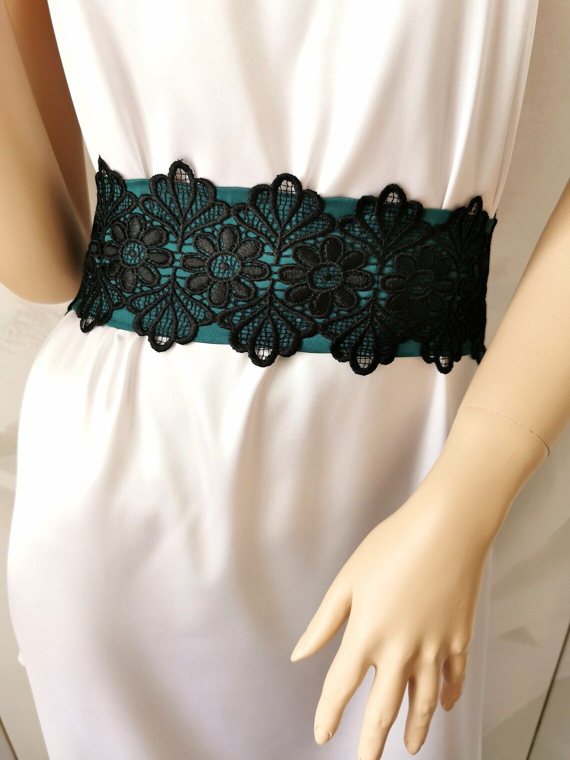 Satin Sash Black Lace-trim