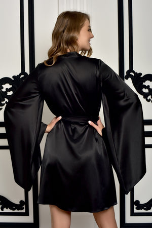 A thoughtful and sensual gift for special occasions