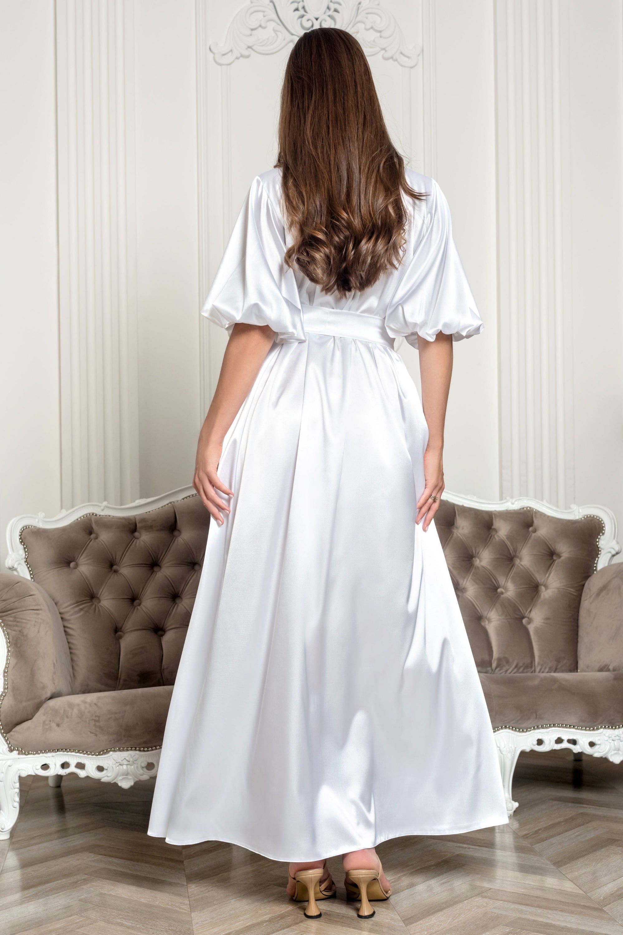 Elegant floor robe Bridal peignir White satin