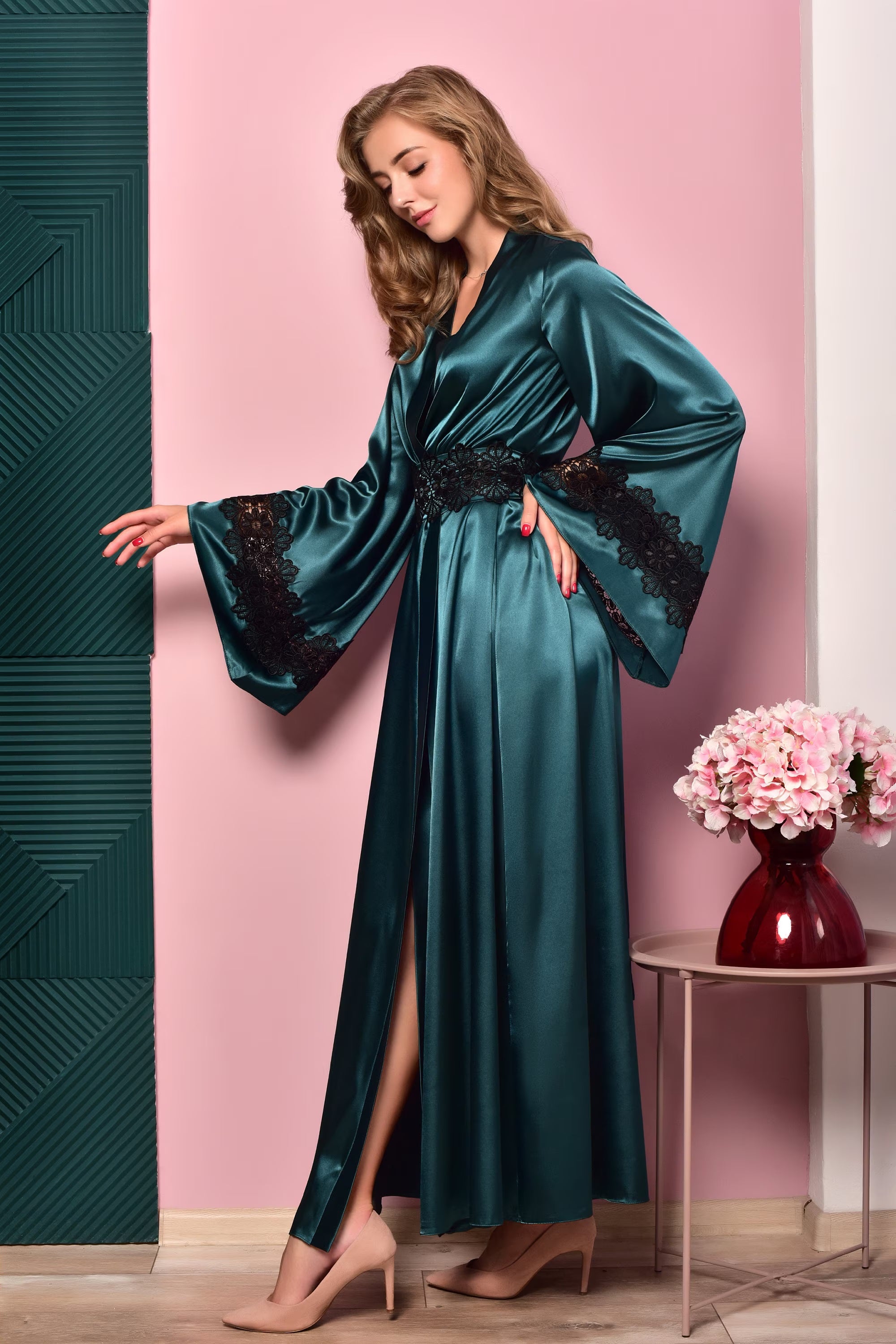 Emerald Green Satin Robe with Black Lace Trim Luxury Loungewear L / Emerald Green Emerald Green Satin Robe with Black Lace Trim Luxury Loungewear L / Emerald Green