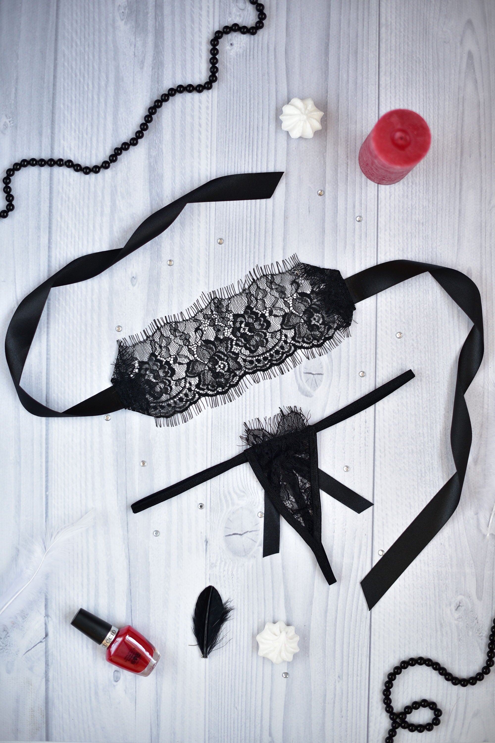 Erotic Set: Blindfold and Thong