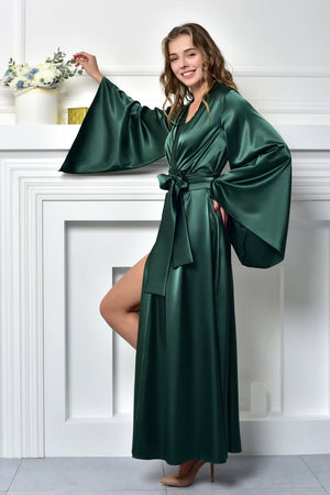 Luxurious emerald green satin robe, perfect for bridesmaid gifts