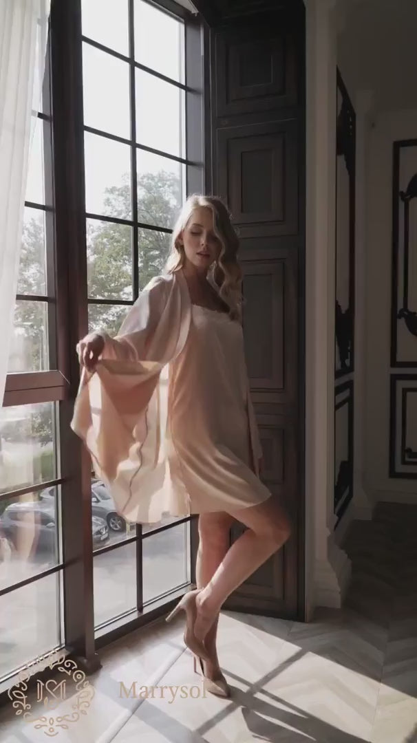 Beige Peignoir Set Video: Explore Elegance and Comfort