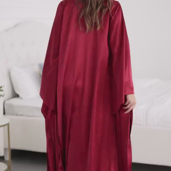 Watch a preview of our Burgundy Bridal Maxi Kimono Robe and Nightdress Set in action, adding a touch of elegance to your wedding preparation
