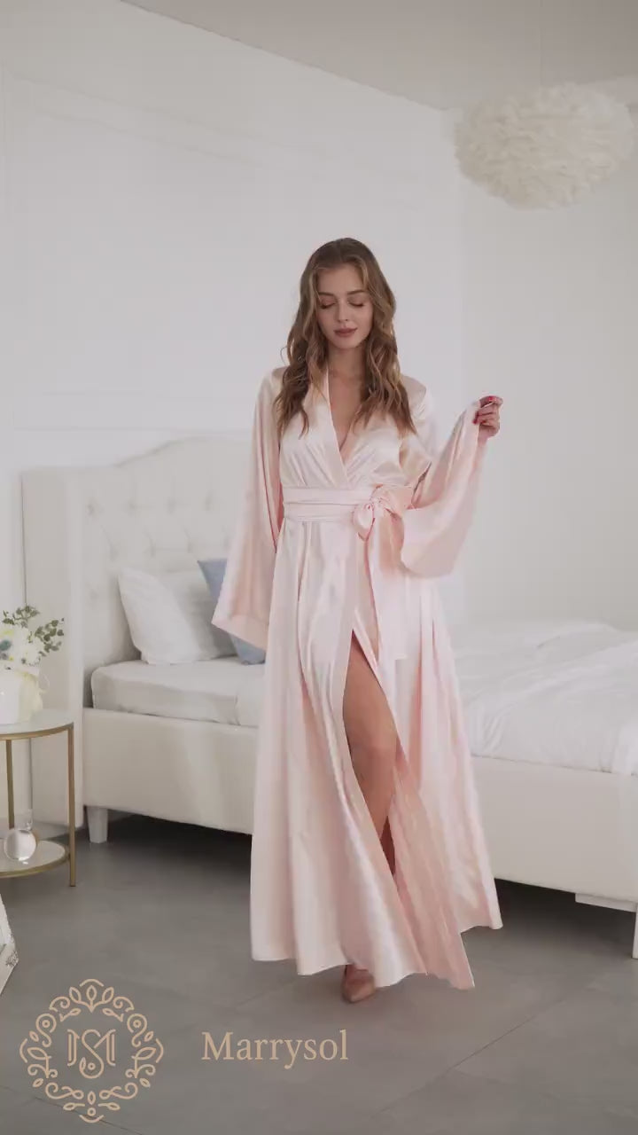 Bachelorette Party Essential - Seductive Light Pink Kimono Robe