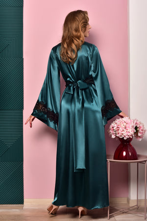 Elegant emerald green bridal kimono with Venise lace trim