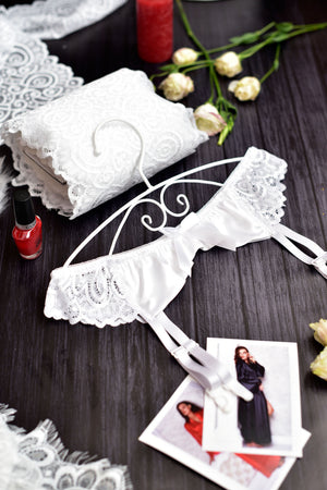 White Lace-Trim Wedding Garter Belt